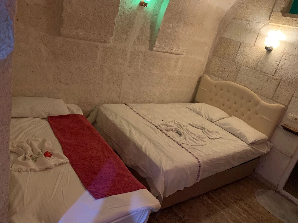 Улашли: Ulaş Cave Otel