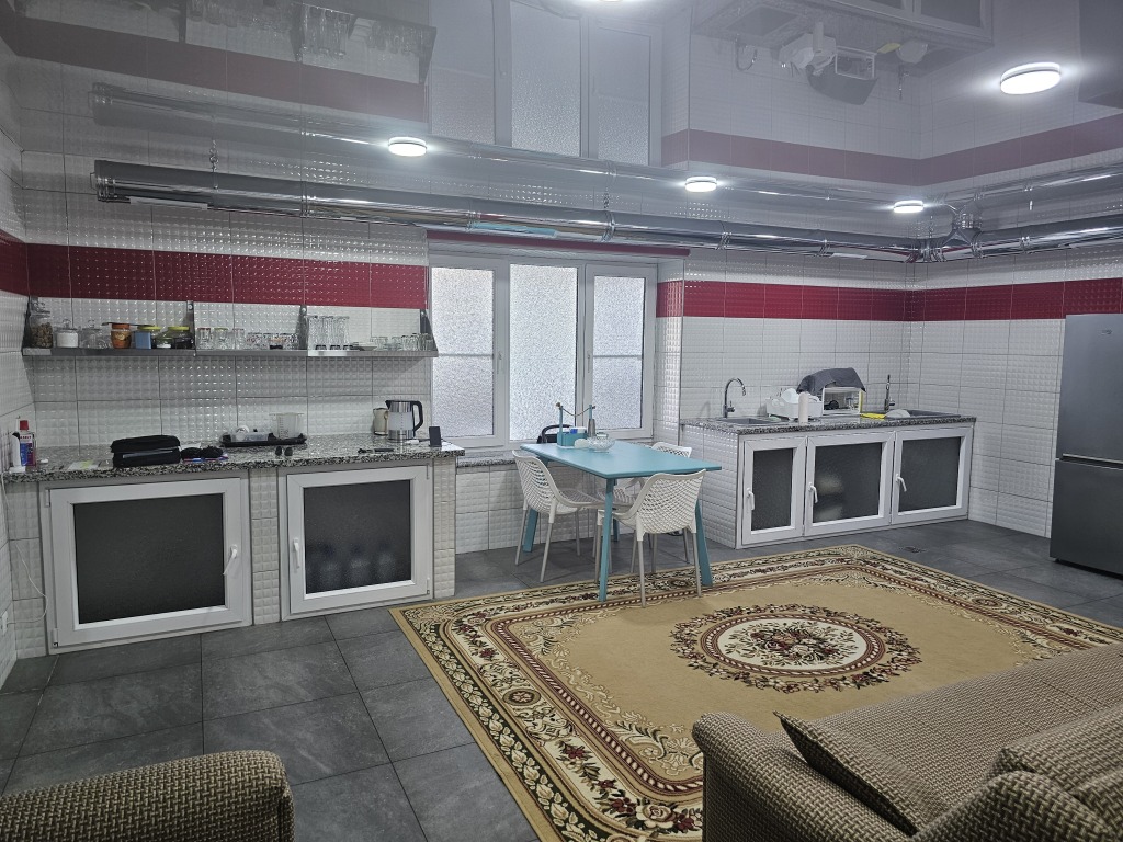 Сухум: Частный дом Амрапха