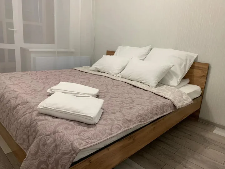 Барнаул: Авион на улице Юрина