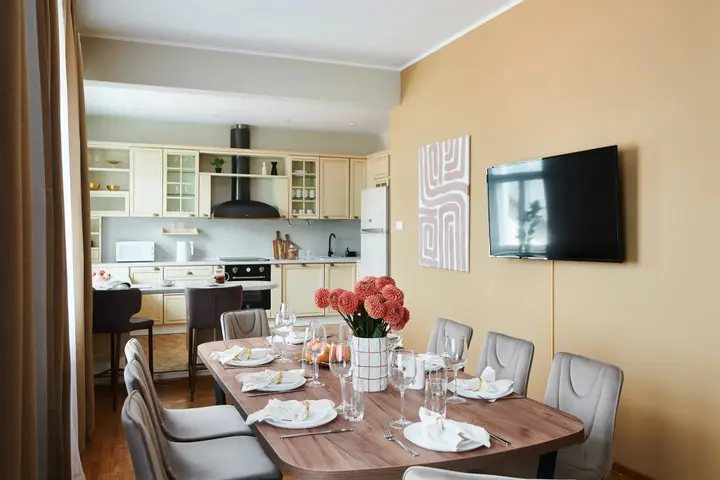 Москва: Квартира GM Apartments Двухуровневая с мансардой у Патриарших Прудов