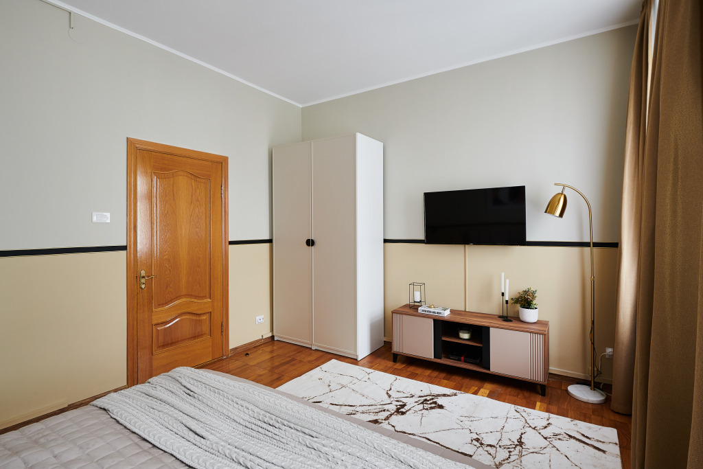 Москва: Квартира GM Apartments Двухуровневая с мансардой у Патриарших Прудов