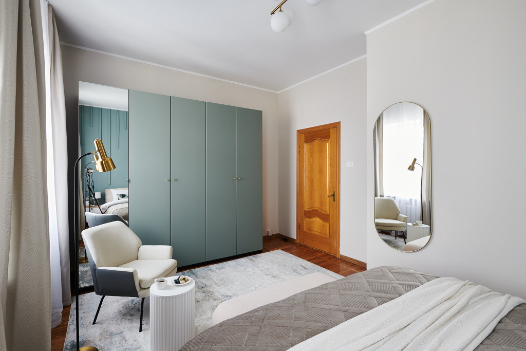 Москва: Квартира GM Apartments Двухуровневая с мансардой у Патриарших Прудов