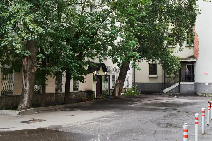 Москва: Квартира GM Apartments Двухуровневая с мансардой у Патриарших Прудов