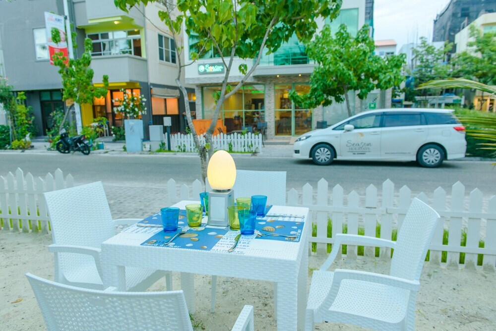 Северный атолл Мале: Season at hulhumale