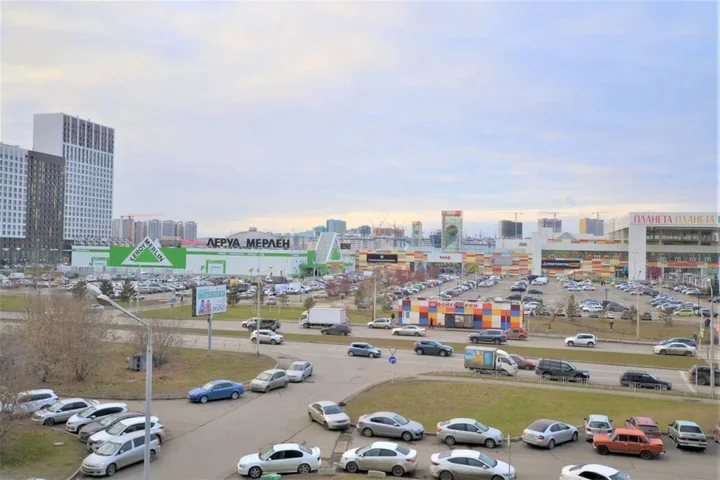 Красноярск: Планета квартир на улице Алексеева 51
