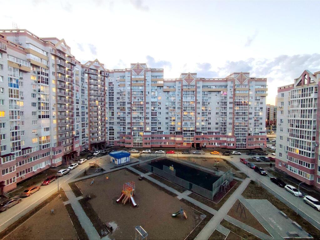 Омск: Апартаменты на улице Перелёта 21