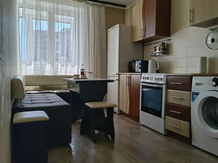 Москва: Ирэн Апарт на Генерала Тюленева