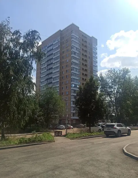 Набережные Челны: Апартаменты на проспекте Московский 134А