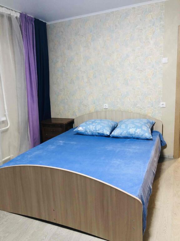 Нижнекамск: Апартаменты на улице Менделеева 23