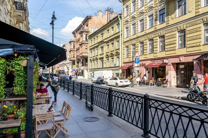 Санкт-Петербург: Апартаменты на улице Рубинштейна 22