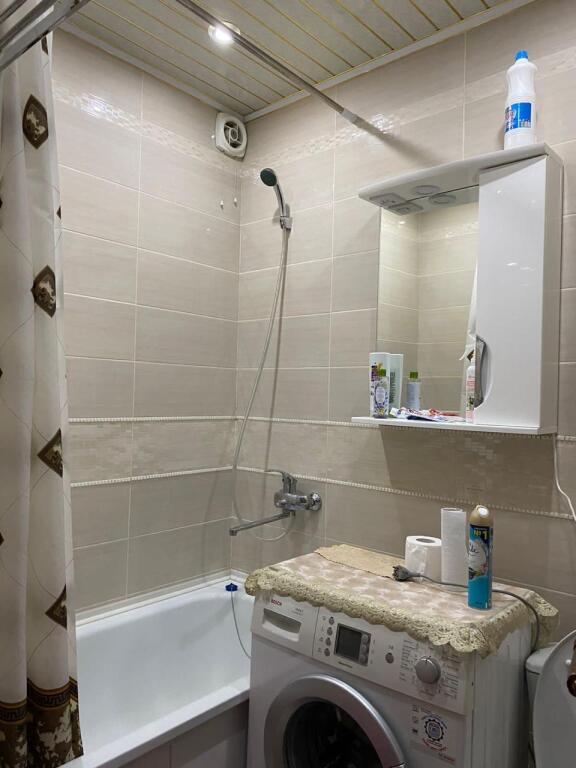 carousel image 4
