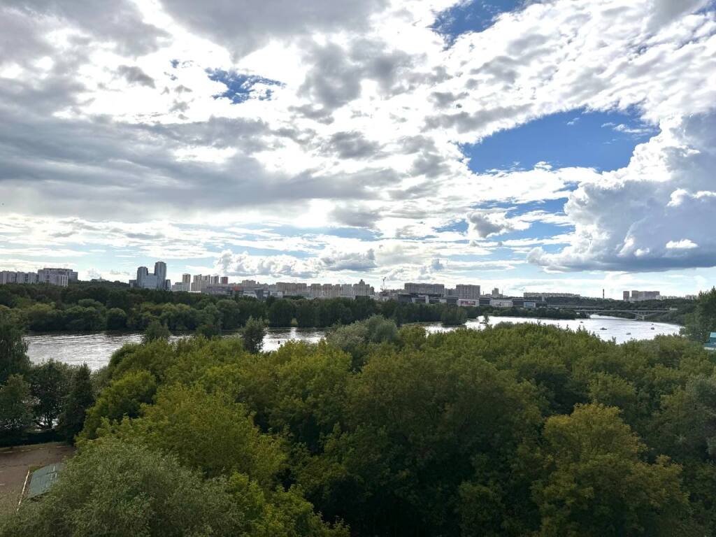 Москва: Апартаменты с видом на Москву Реку