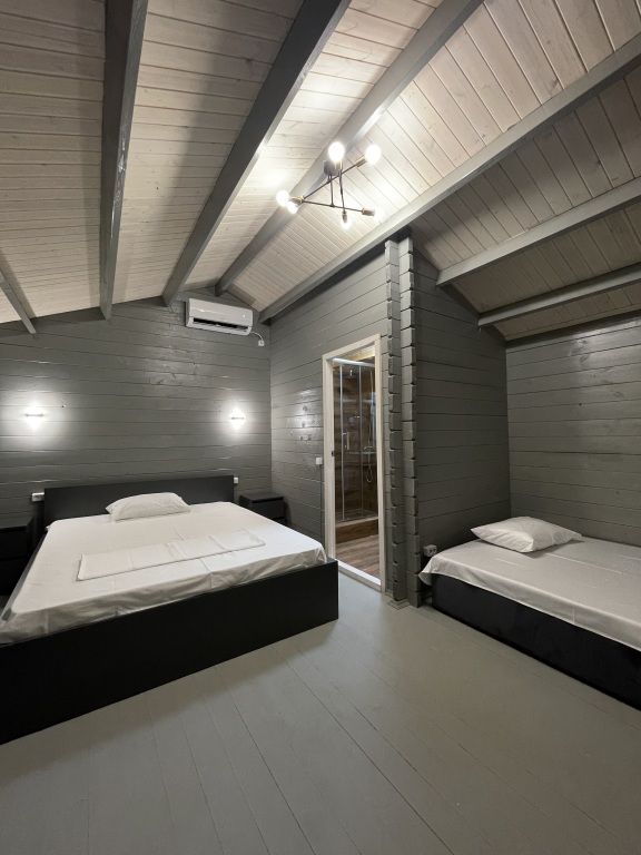 Верхняя Эшера: База отдыха Коттеджи white hotel