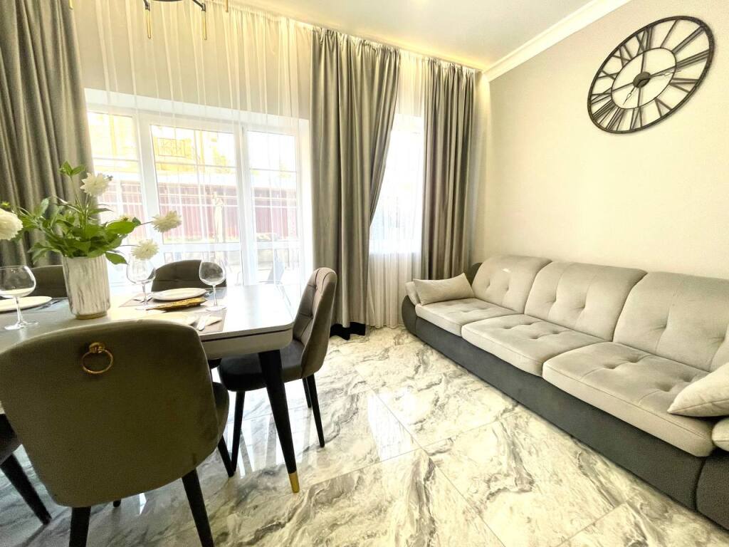 Частный дом Apartburo Grey House — фото 2