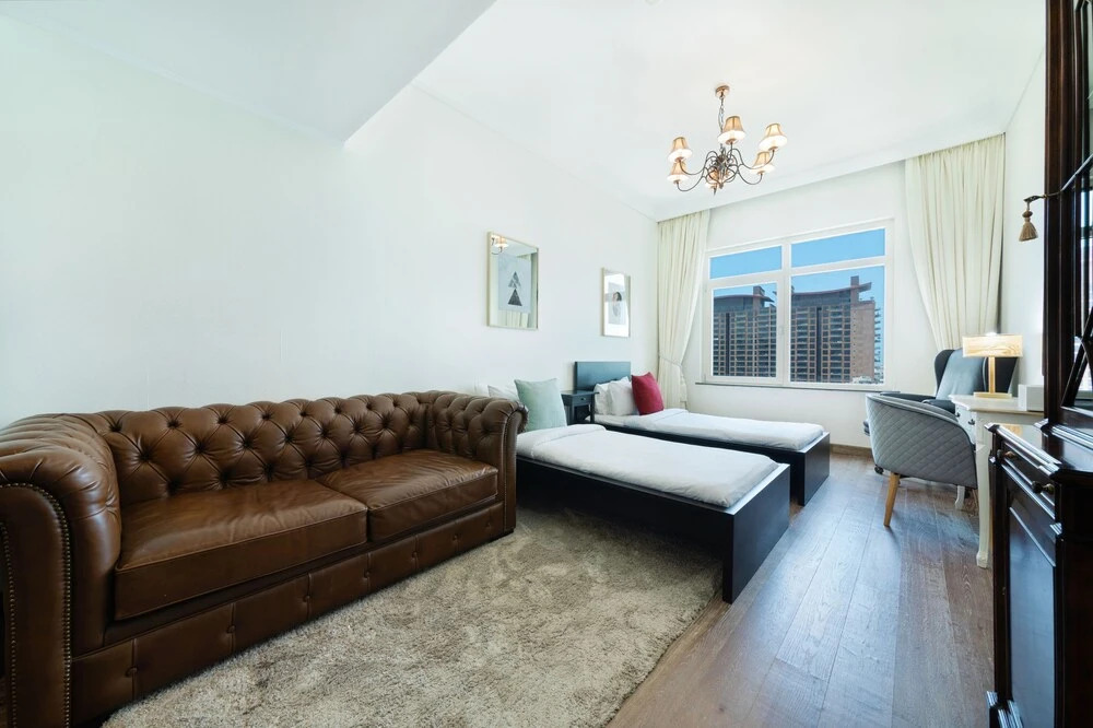 Дубай: Maison Privee - Beach Access Apt w/ Burj & Sea Views on The Palm