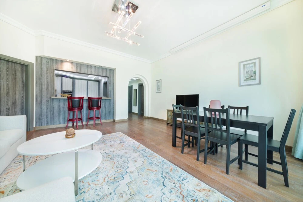 Дубай: Maison Privee - Beach Access Apt w/ Burj & Sea Views on The Palm