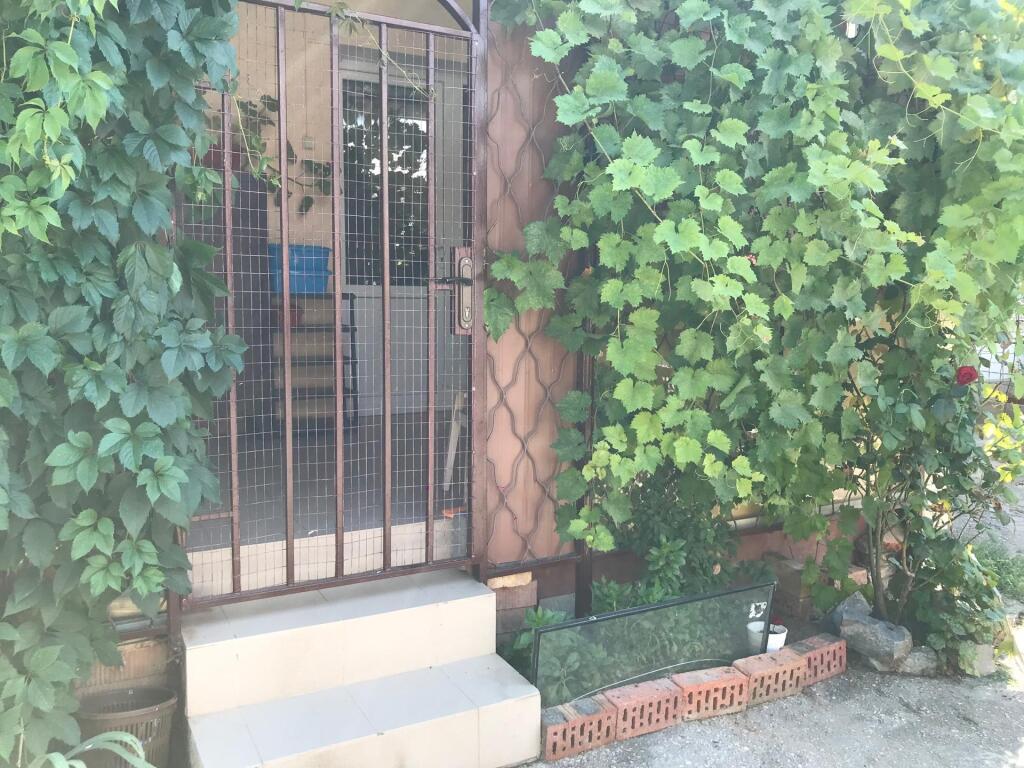 Евпатория: Гостевой дом улице Бартенева