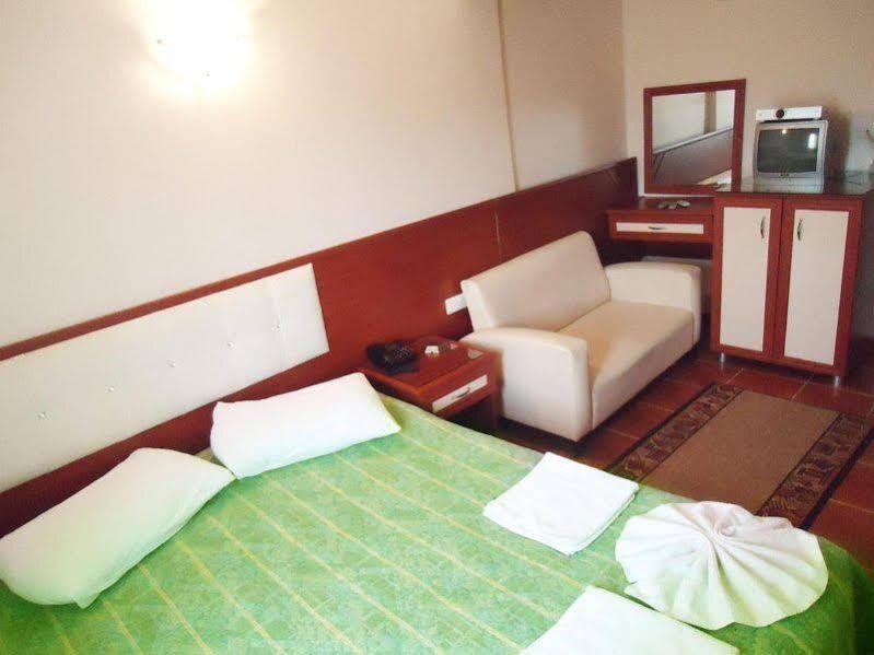 Измир: Vatan Otel