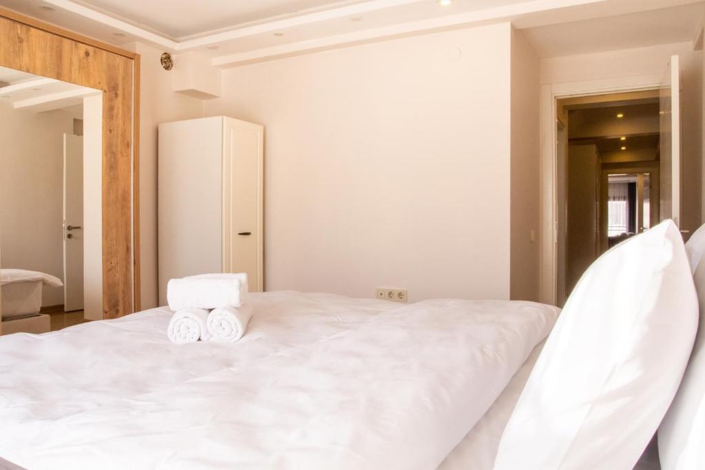 Измир: Magnificent Flat With Jacuzzi In Karsiyaka