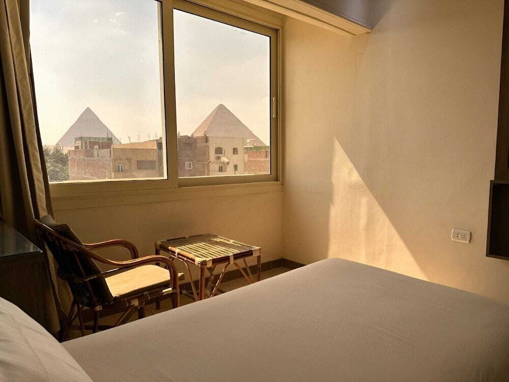 Гиза: Hassan Pyramids Hotel