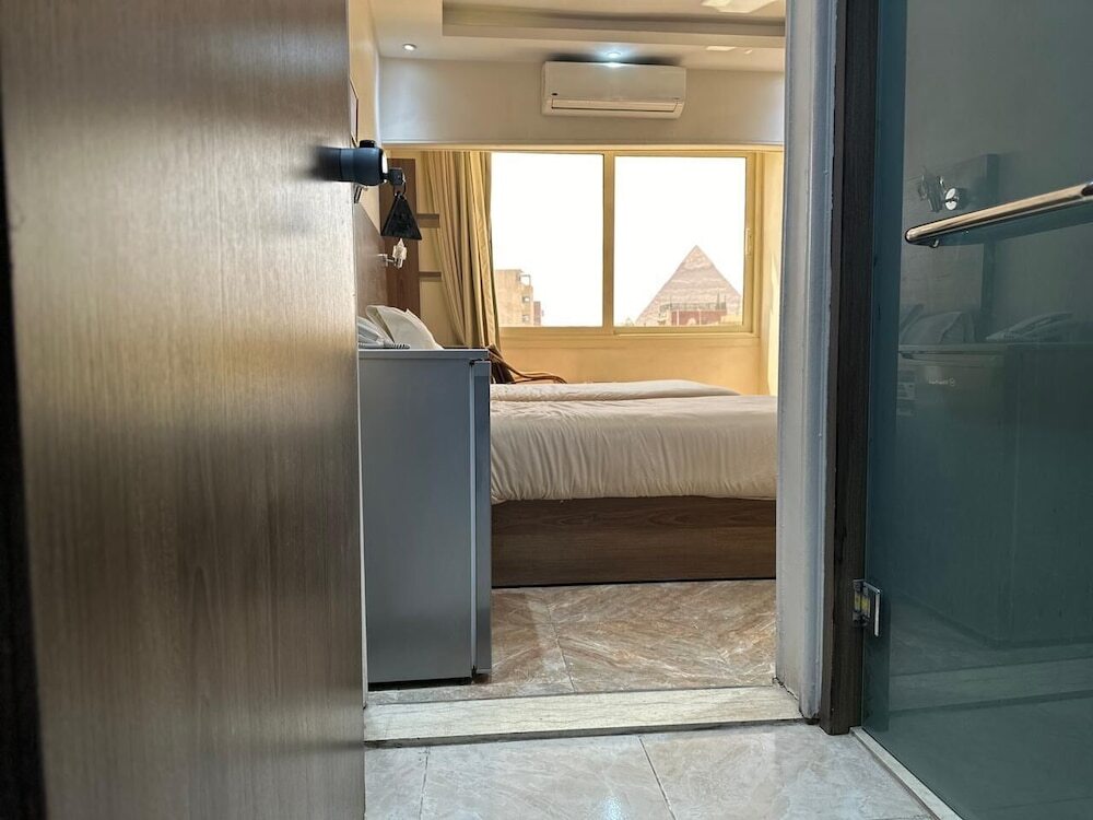 Гиза: Hassan Pyramids Hotel