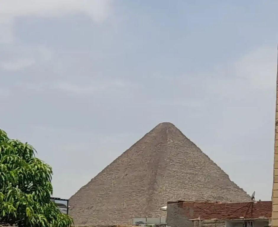 Гиза: Rayan pyramids view