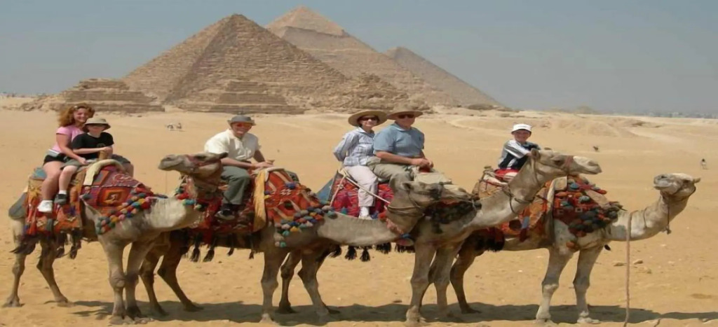 Гиза: Phoenix pyramids view