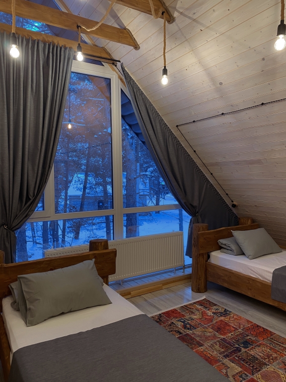 Ksisyuryulgen: Гостевой дом Kingswood Elbrus