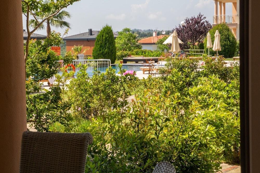Сёке: Comfortable Flat w Pool and Garden in Soke Aydin