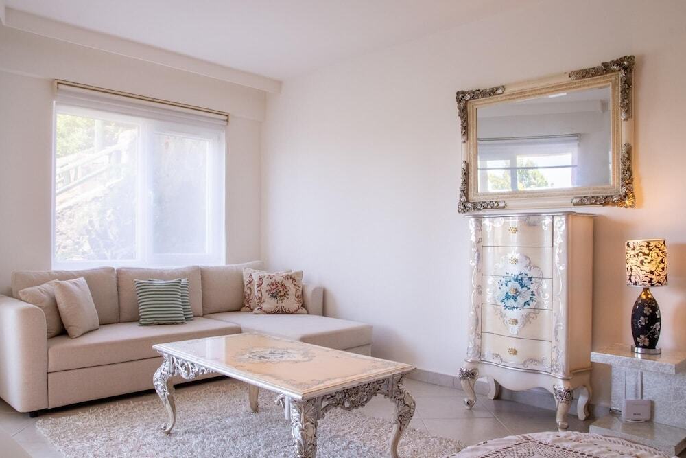 Сёке: Comfortable Flat w Pool and Garden in Soke Aydin