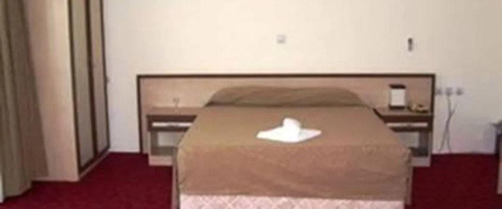 Бельдиби: Tal Hotel