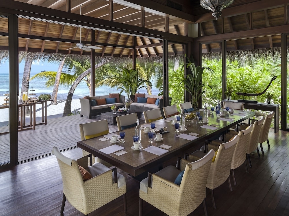 Атолл Адду: Shangri-La Villingili Resort
