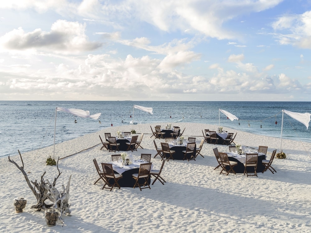 Атолл Адду: Shangri-La Villingili Resort