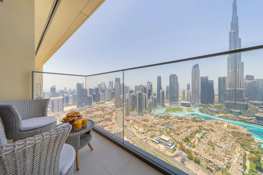 Дубай: EDEN'S Homes & Villas - Burj Royale