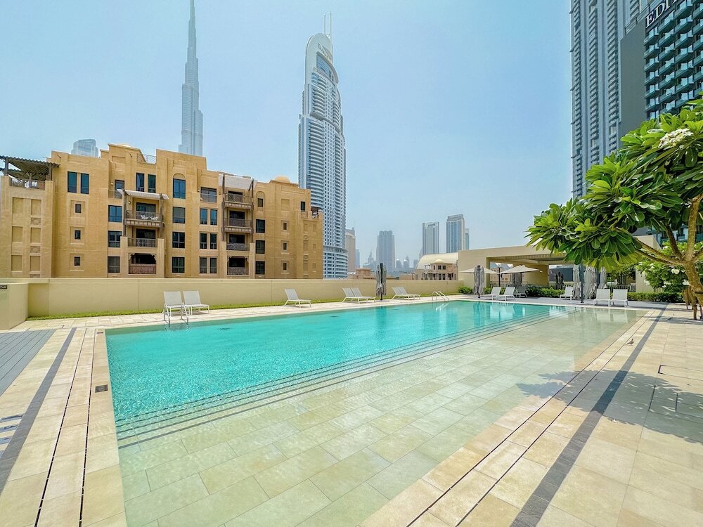 Дубай: EDEN'S Homes & Villas - Burj Royale