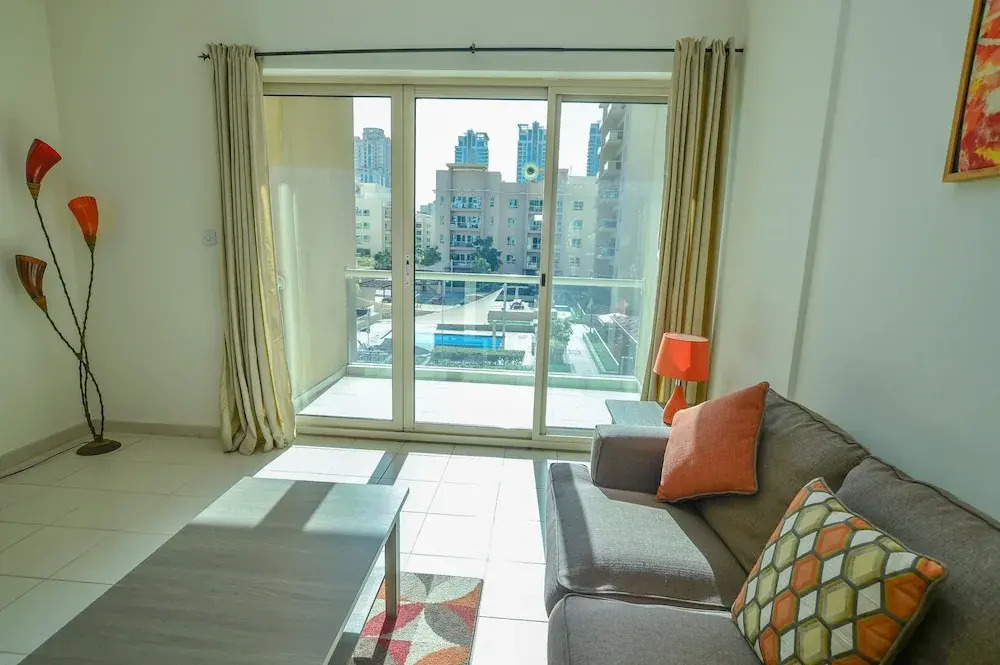 Дубай: 1 Bedroom Pool View Apartment - OAS