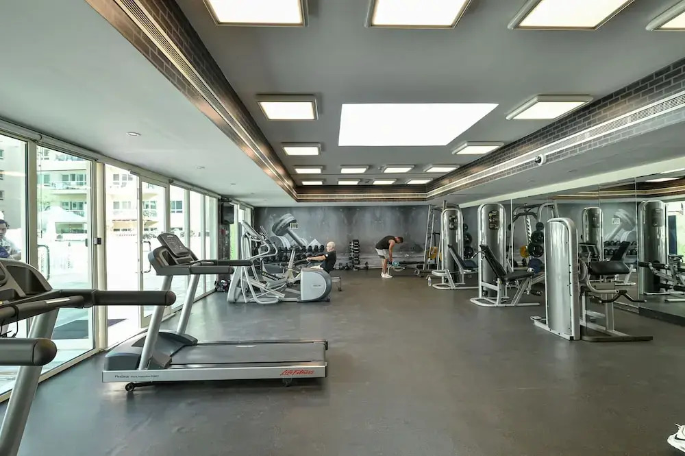 Дубай: 1 Bedroom Pool View Apartment - OAS