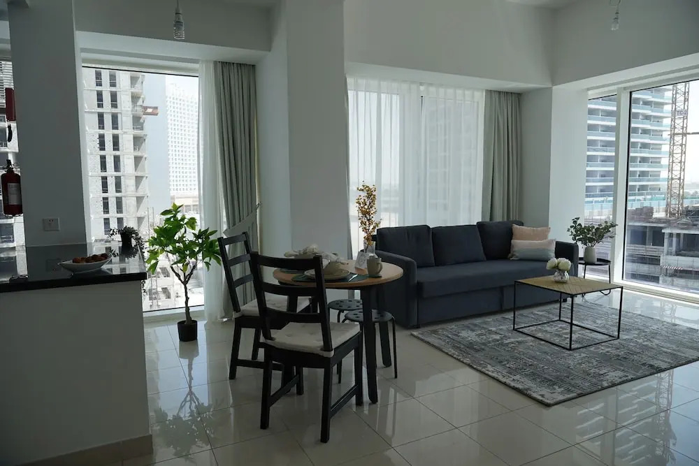 Дубай: SuperHost- Next to Dubai Canal   Elegant 1 BR   Business Bay
