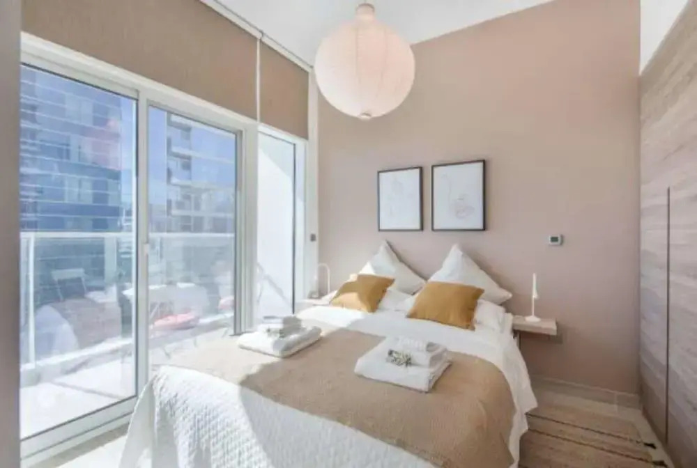 Дубай: Cozy 1BR with balcony sea view