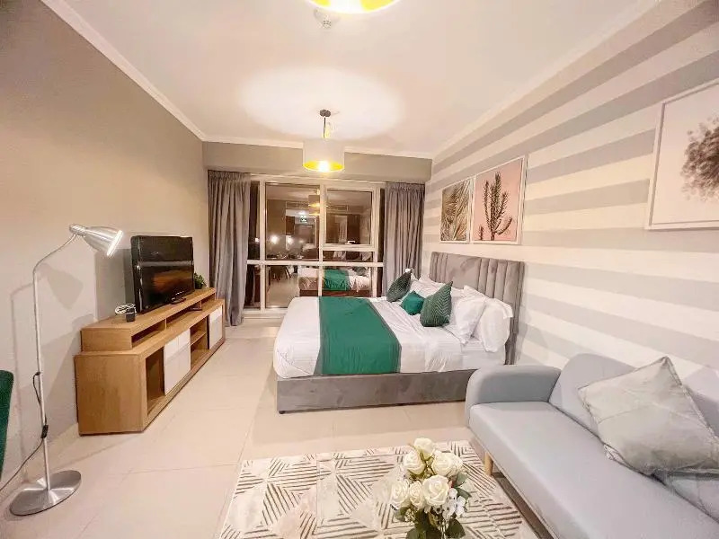 Дубай: Cosmos Living - Paramount Hotels