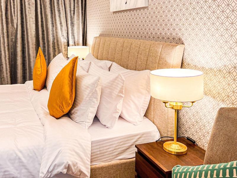 Дубай: Cosmos Living - Paramount Hotels