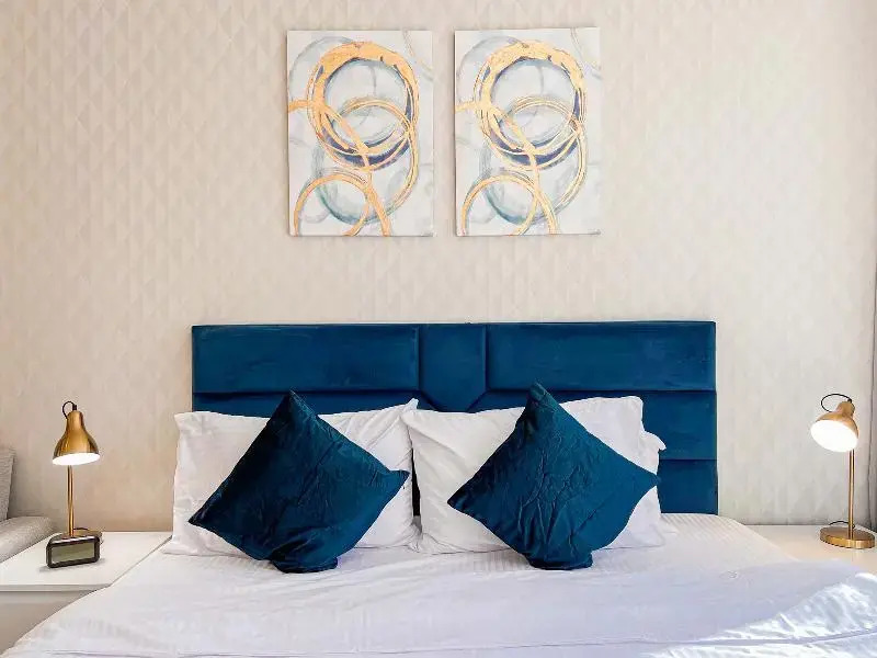 Дубай: Cosmos Living - Paramount Hotels