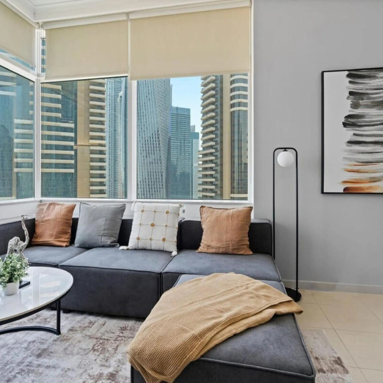 Дубай: Beautiful 1BR with sunset view
