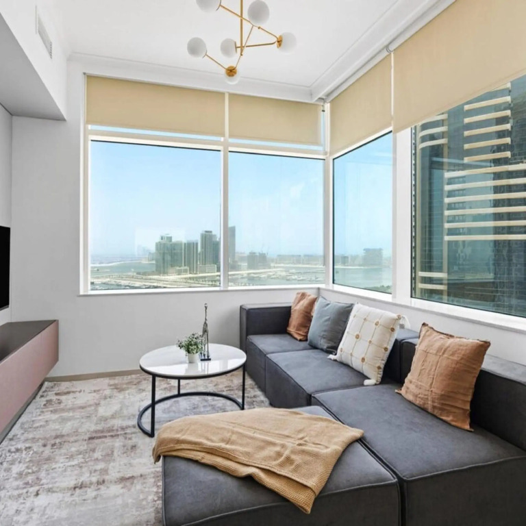 Дубай: Beautiful 1BR with sunset view