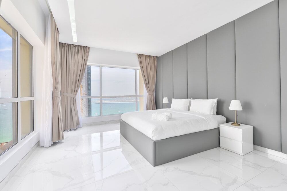 Дубай: Beachside Bliss - Luxurious 2BR in JBR