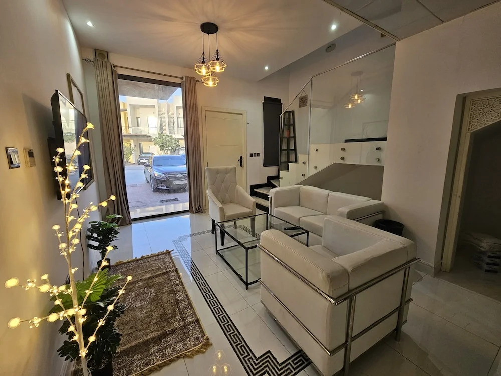 Дубай: Amazing One-bedroom Villa Townhouse