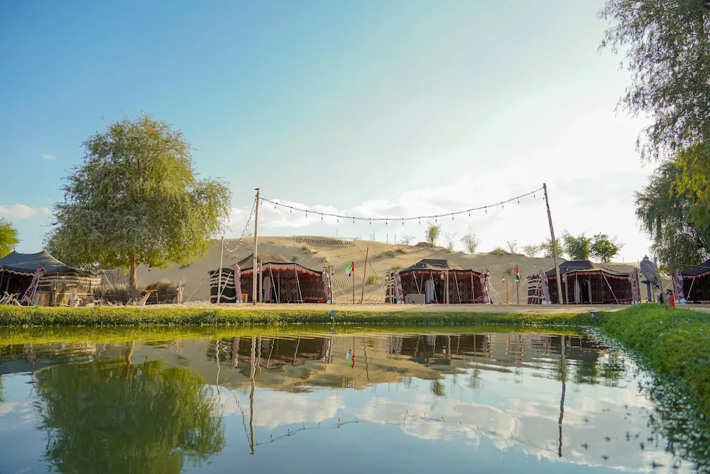 Дубай: Al Marmoom Oasis "Luxury Glamping & Bedouin Experience