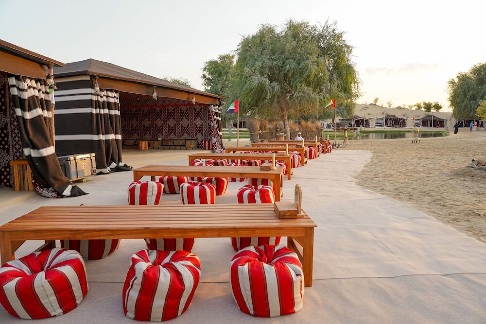 Дубай: Al Marmoom Oasis "Luxury Glamping & Bedouin Experience