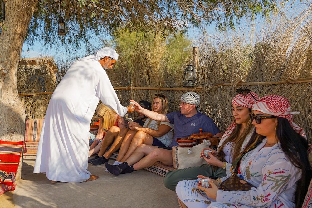 Дубай: Al Marmoom Oasis "Luxury Glamping & Bedouin Experience