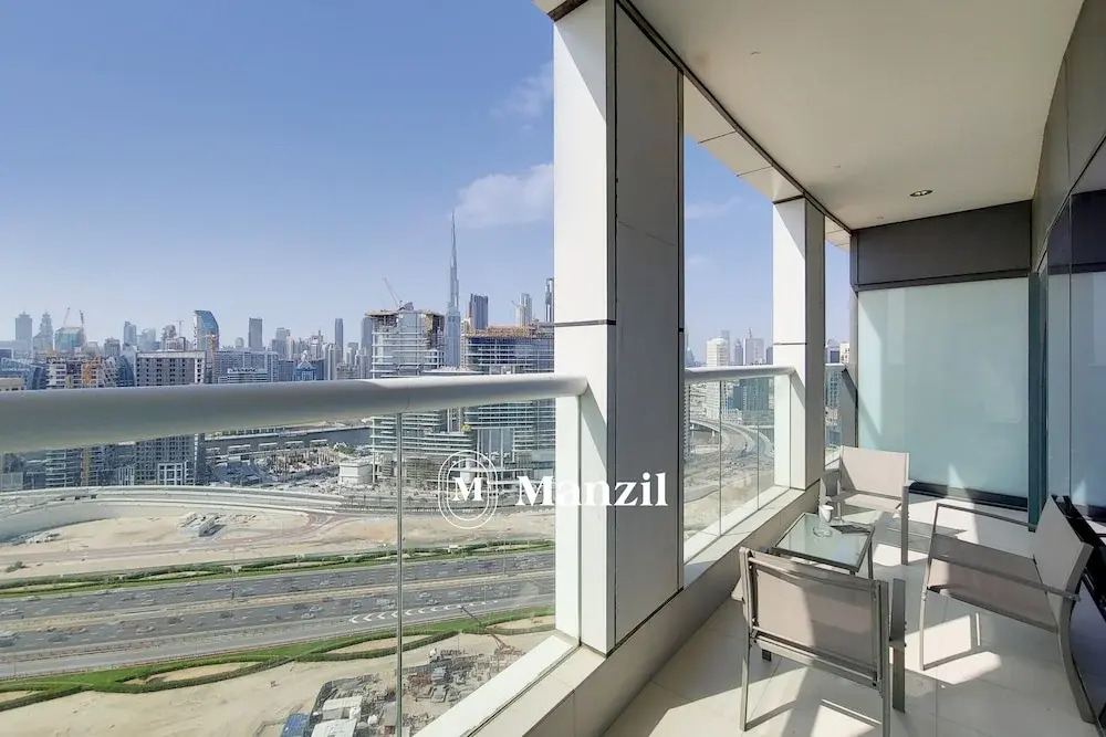 Дубай: Manzil - Cozy 1BR in Paramount w Burj Khalifa View
